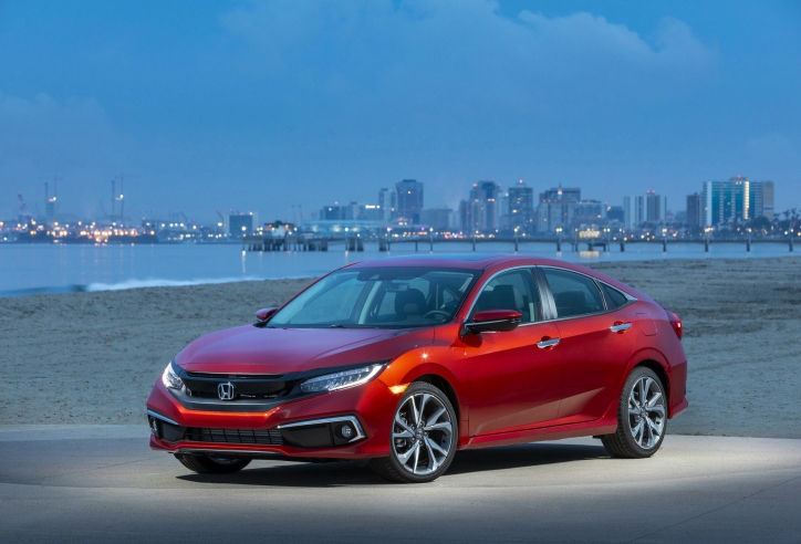 Honda Civic sedan sẽ chỉ dùng số tự động kể từ năm 2021